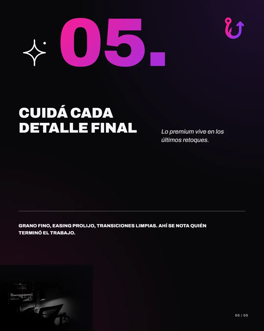 Carrusel de la cuenta de Gancho, 6 slides: portada “5 tips para que tu contenido se vea premium” con un robot leyendo un libro, y un tip por slide: jugá con la iluminación, definí tu color grade, cortá con intención, sumá capas de sonido y cuidá cada detalle final, con la firma de GANCHO.